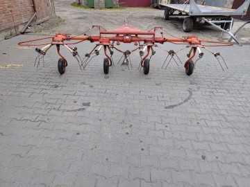 Przetrząsarka przewracarka FAHR KH4 SD DEUTZ-FAHR