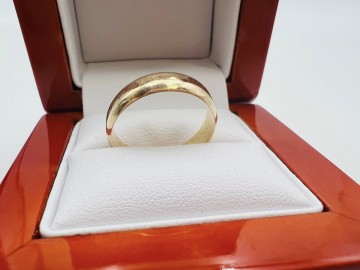 Złota obrączka  Próba 585  Waga: 3.22 g