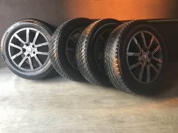 Opona Opony NOKIAN 4 szt w rozmiarze R17