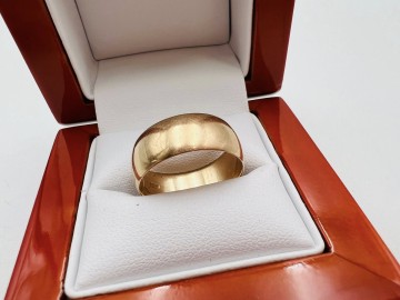 Złota obrączka  Próba 585  Waga: 5.22 g