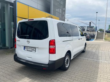 Opel Vivaro wersja Long 9 osobowy
