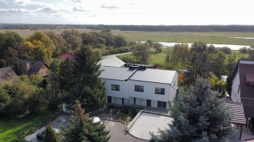 Sprzedam dom piętrowy z tarasem "na dachu"-Konin-os. Chorzeń