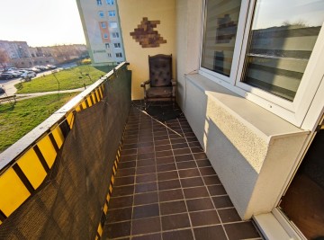 Wynajmę 3 pok., rozkładowe mieszkanie z balkonem-os. Zatorze