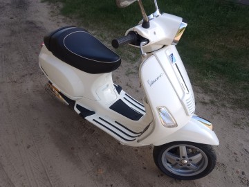 Retro Skuter Piaggio Vespa S50