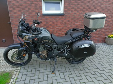 Sprzedam Honda Africa Twin CRF1000 DCT stan BDB