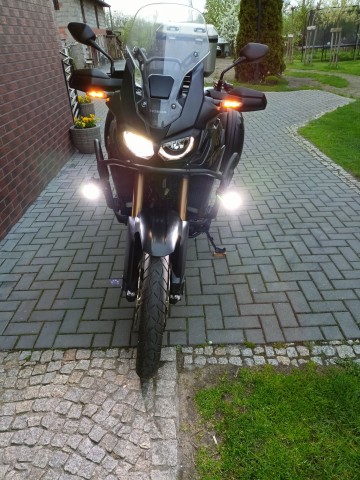 Sprzedam Honda Africa Twin CRF1000 DCT stan BDB