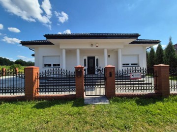 Gotowy do wprowadzenia dom parterowy w Koninie, os. Pawłówek