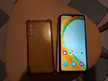 Sprzedam Samsunga Galaxy a04s dual SIM ładny 6,5  LTE NFC