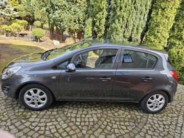 SPRZEDAM OPEL CORSA D