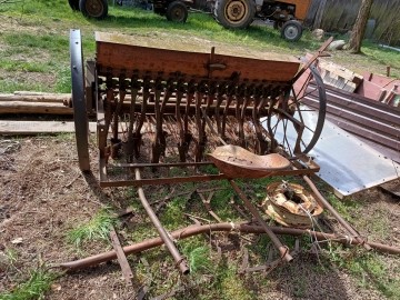 Sprzedam siewnik