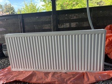 GRZEJNIK 140x60 3.386 W