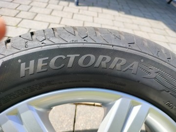 Sprzedam alufelgi z oponami letnimi.