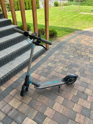 Hulajnoga elektryczna Motus Scooty 10 Lite z 23r. na gwaran.