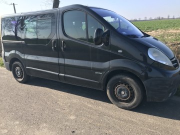 Sprzedam Nissan primastar 9 osobowy z 2007 rok 2.0 115 kM
