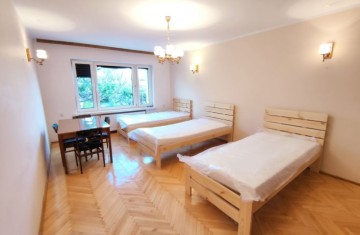 Dom dla firm, na cele zakwaterowania pracowników