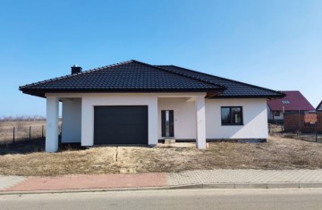Nowoczesny dom w stanie deweloperskim, instalacje pod pompę  ...