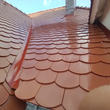 Mycie kostki, elewacji, dachów