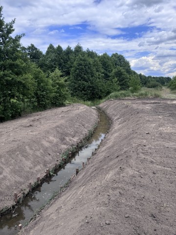 Melioracja, czyszczenie rowów, wykopy i odmulanie stawów.