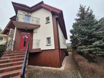 Przestronny dom z piwnicą i garażem, działka 1236m2 -Węglew
