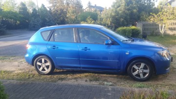 samochod marki mazda do sprzedania