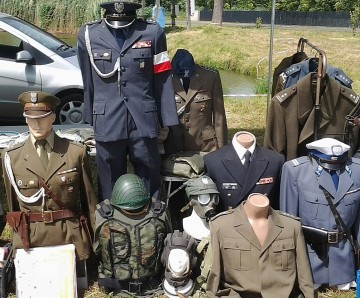 MILITARIA, Mundury, obuwie wojskowe, RTV vintage itp.