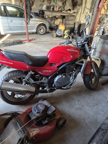 Kawasaki er 5