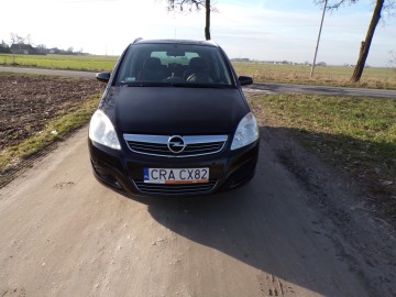 OPEL ZAFIRA B 1.8 + GAZ  ALU NAVI ZAMIANA 7- OSOBOWA