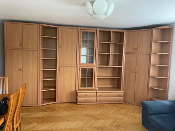Sprzedam używane meble – meblościanka + komoda