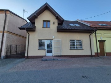 Sprzedam dom z możliwością prowadzenia działalności gosp.
