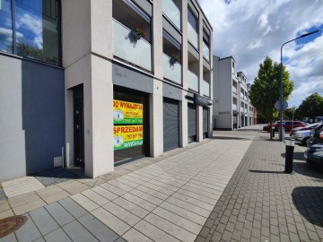 Do wynajęcia lokal handlowy na parterze-cena wynajmu 3.400zł