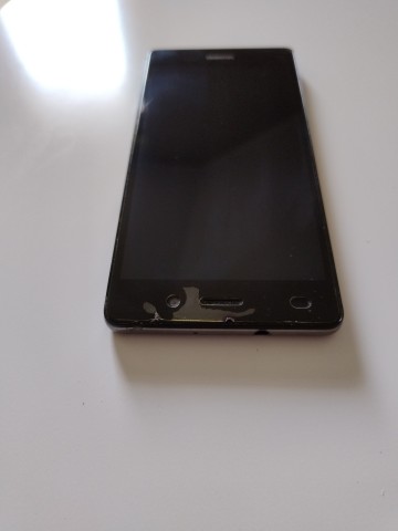 Smartfon Huawei P8 Lite 2 GB / 16 GB 4G (LTE) czarny
