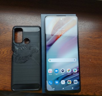 Sprzedam Motorolę g60 dual SIM LTE NFC 6,8 cala 128gb 12hz