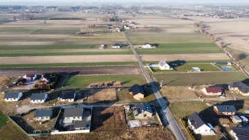 Parterowy dom z garażem -działka 863m2- 20 km od Konina
