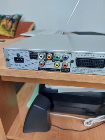 DVD Panasonic S295 + pilot