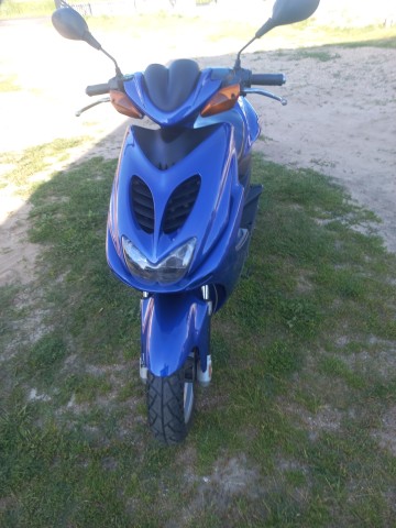 YAMAHA AREOX ŁADNA Z DOKUMENTAKI NA CHODZIE 2002 ROK