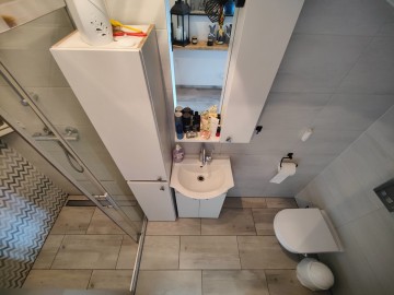Sprzedam nowy, urządzony dom o pow. 120.96m2, garaż -Żychlin