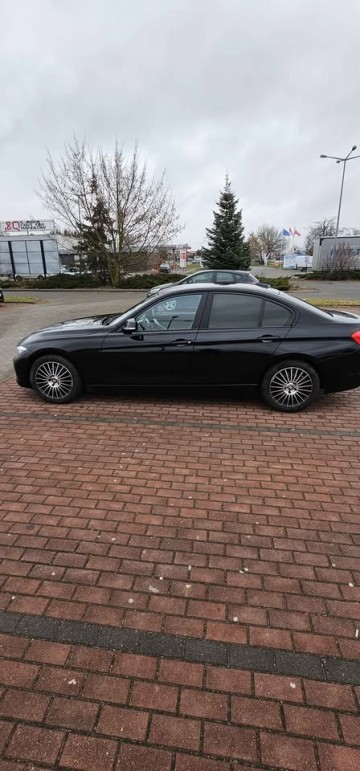 Sprzedam BMW 320D F30