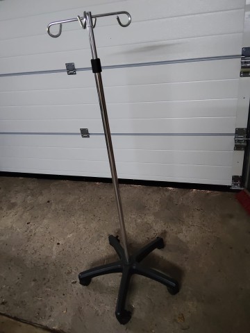 Stojak do infuzji