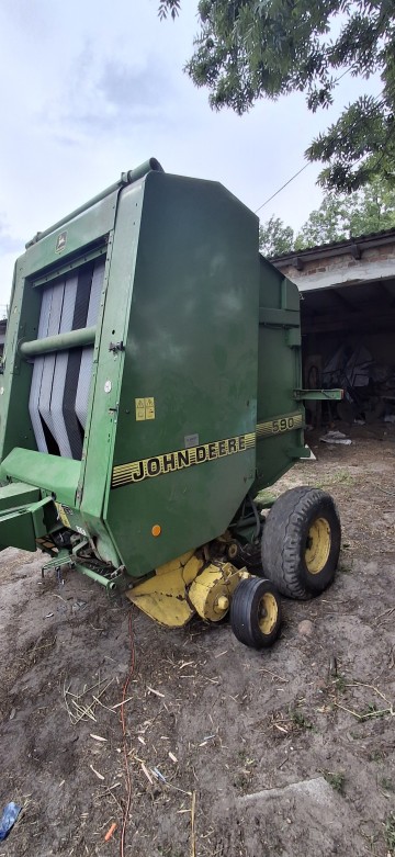 Prasa john deere 590