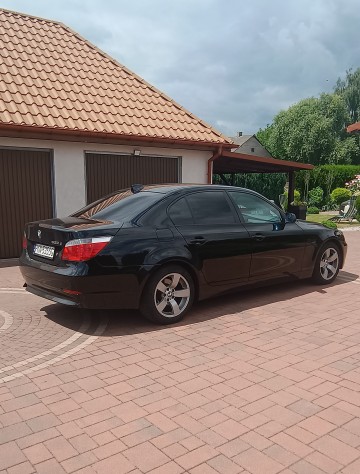 Sprzedam BMW e60 3.0d 2006r