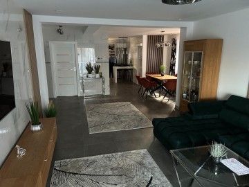 NowoczesnyDom200m5sypialni,ŻYCHLINFotowoltaika10.0PompaCiepł
