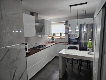 NowoczesnyDom200m5sypialni,ŻYCHLINFotowoltaika10.0PompaCiepł