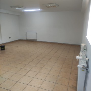 ŁADNY LOKAL DO WYNAJECIA DOBRY PUNKT