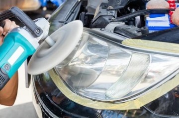 BLIK! Polerowanie lamp i zarysowań