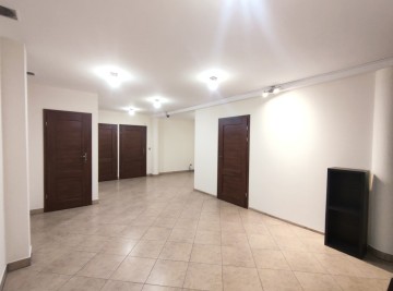 Do wynajęcia lokal usługowo-biurowy na parterze -Starówka