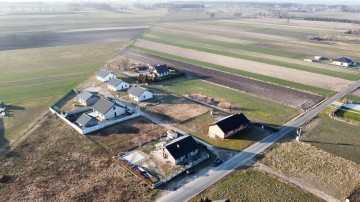 Sprzedam dom parterowy z garażem 20 km od Konina