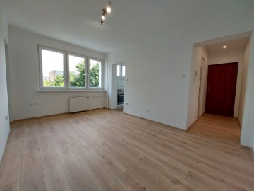 MIESZKANIE W CENTRUM 33 m2, 2 pokoje, świeżo po remoncie