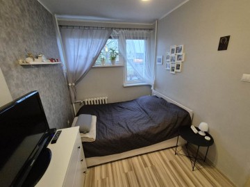 4 pokojowe mieszkanie na parterze w niskim bloku